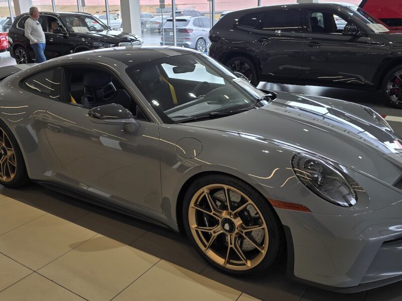 A BMW Oil Change, a Starbucks… and a $296,900 6-Speed GT3